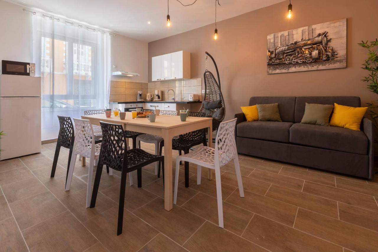 Apartamento LOC TROTTEUR LE CACAO - Balnéo, Gare Lourdes Exterior foto