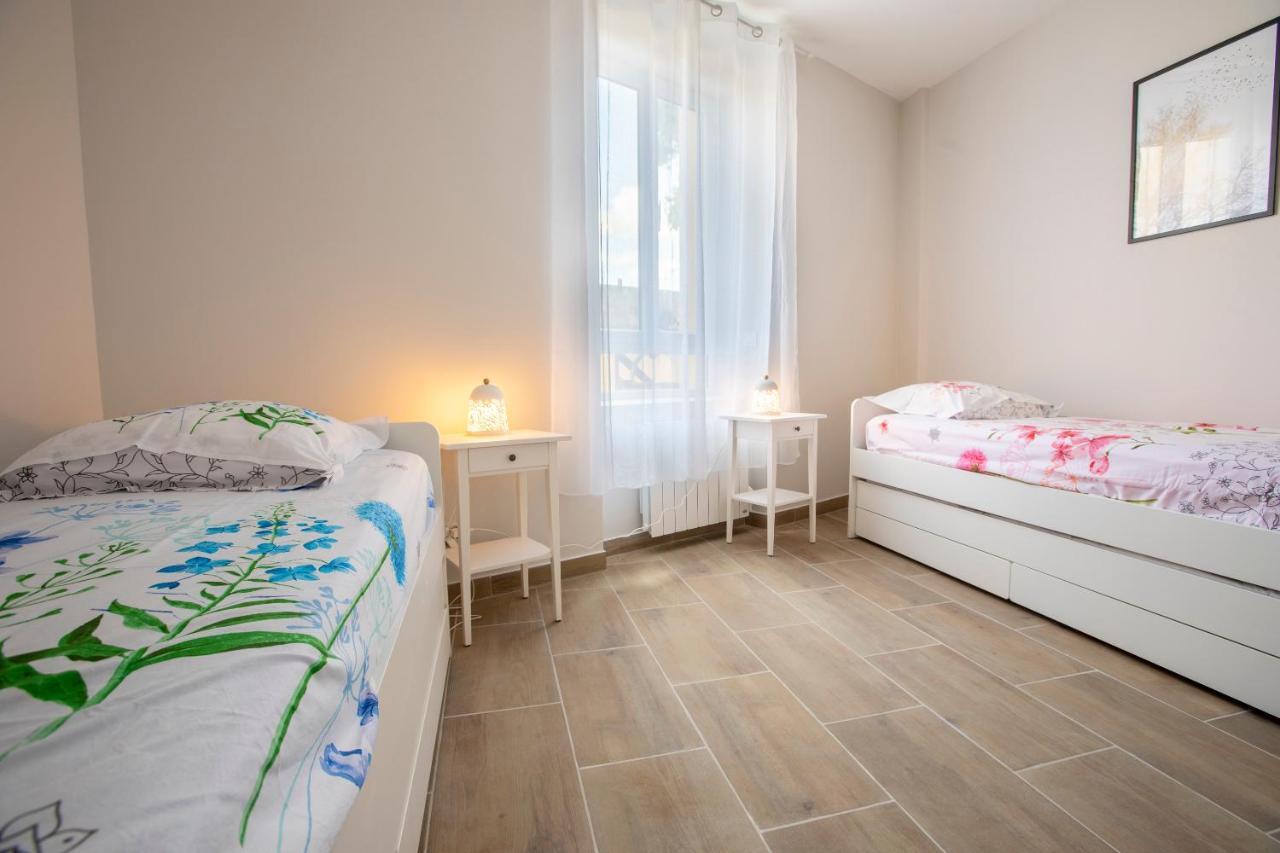 Apartamento LOC TROTTEUR LE CACAO - Balnéo, Gare Lourdes Exterior foto